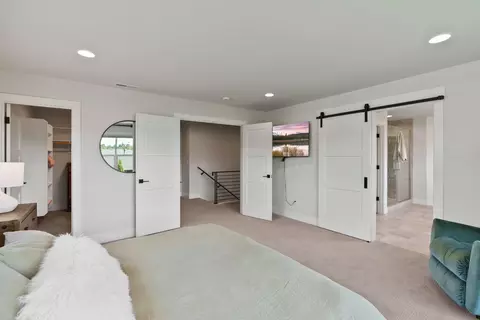 Bedroom - 60887 SW Headwaters Loop, Bend, OR 97702 photo 3 of 8