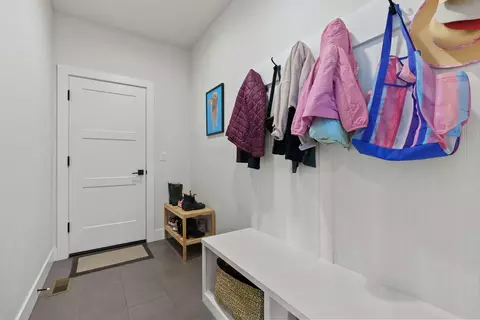 Entry Way - 60887 SW Headwaters Loop, Bend, OR 97702 photo 5 of 5