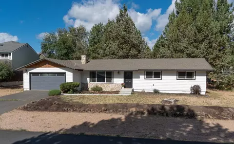 61777 SE Fargo Ln, Bend, OR 97702