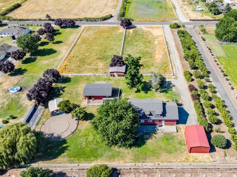 4867 Lower River Rd, Grants Pass, OR 97526