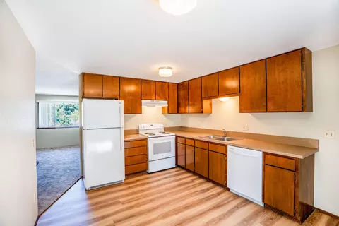 Kitchen - 501 SE Wilson Ave, Bend, OR 97702 photo 1 of 3