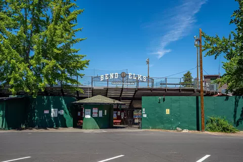 Exterior - 501 SE Wilson Ave, Bend, OR 97702 photo 8 of 9