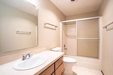 Bath - 501 SE Wilson Ave, Bend, OR 97702 photo 1 of 1