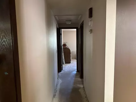 Entry Way - 422 Elm St, Chiloquin, OR 97624 photo 1 of 1