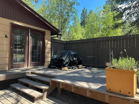 Exterior - 422 Elm St, Chiloquin, OR 97624 photo 5 of 13