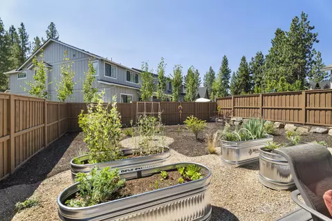 3263 NW Jesse Pl, Bend, OR 97703 photo 17