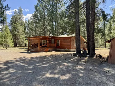 1558 Hackett Dr, La Pine, OR 97739