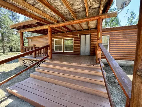 1558 Hackett Dr, La Pine, OR 97739 photo 3
