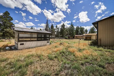 22818 Mcgrath Rd, Bend, OR 97701 photo 43