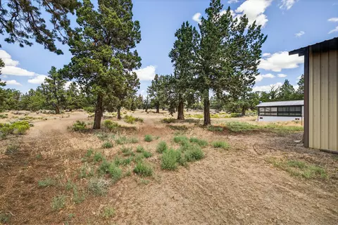 22818 Mcgrath Rd, Bend, OR 97701 photo 40