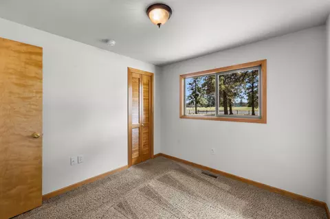 22818 Mcgrath Rd, Bend, OR 97701 photo 24