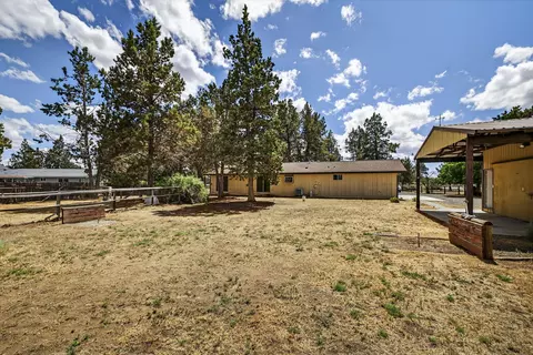 22818 Mcgrath Rd, Bend, OR 97701 photo 44