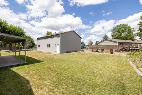 415 9th St, Metolius, OR 97741 photo 8