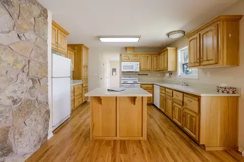 415 9th St, Metolius, OR 97741 photo 12