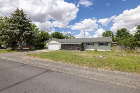 415 9th St, Metolius, OR 97741 photo 4