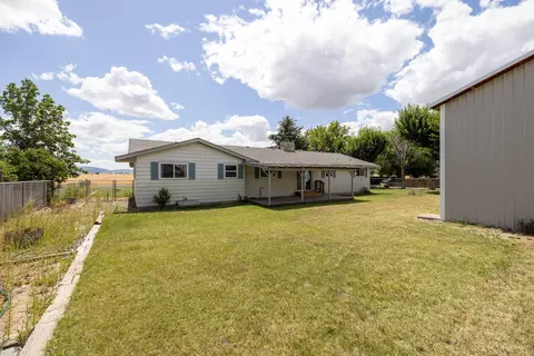 415 9th St, Metolius, OR 97741 photo 6