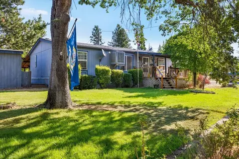180 Glass Ln, White City, OR 97503