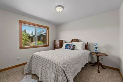 21085 Quail Ln, Bend, OR 97703 photo 23