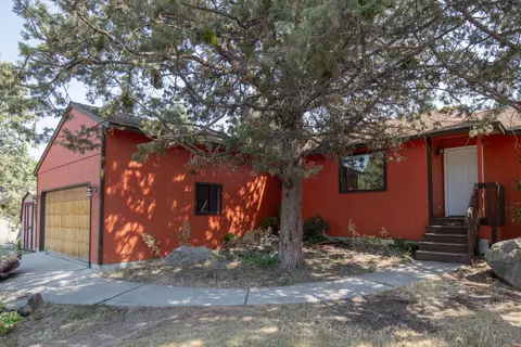 2741 NE Laramie Way, Bend, OR 97701