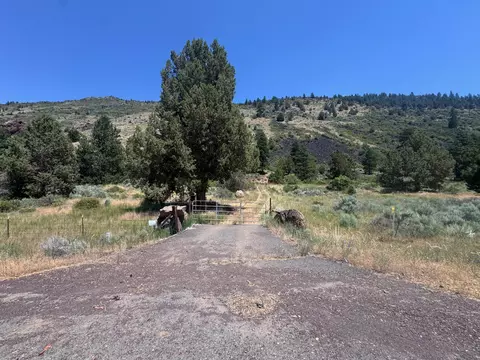 Hwy 97 N, Chiloquin, OR 97624