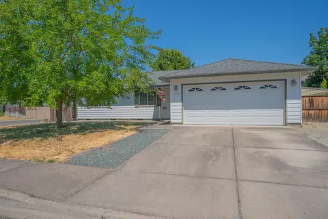 1550 Hancock Ave, Medford, OR 97501