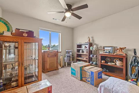 Bedroom - 327 Brookhaven Dr, Central Point, OR 97502 photo 4 of 4