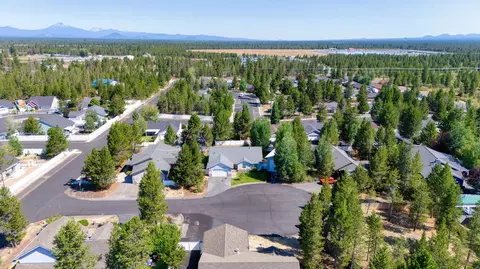 View/Area - 16676 Mcclintock Pl, La Pine, OR 97739 photo 3 of 6