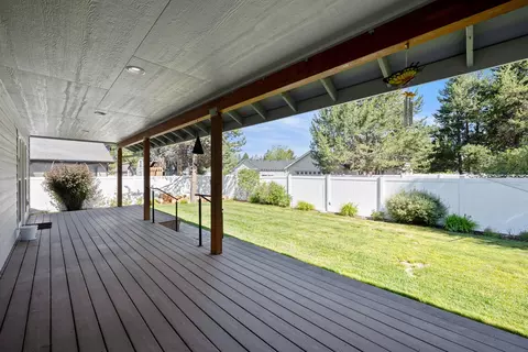 Exterior - 16676 Mcclintock Pl, La Pine, OR 97739 photo 5 of 5