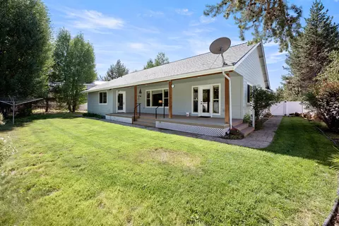 Exterior - 16676 Mcclintock Pl, La Pine, OR 97739 photo 3 of 5