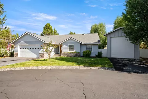 16676 Mcclintock Pl, La Pine, OR 97739
