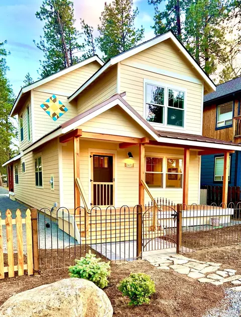 347 W Jefferson Ave #6700, Sisters, OR 97759