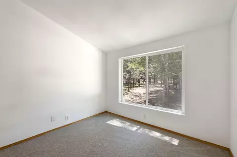 15660 Woodgreen Ct, La Pine, OR 97739 photo 14