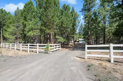 15660 Woodgreen Ct, La Pine, OR 97739 photo 30