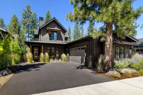 1181 NW Singleton Pl, Bend, OR 97703