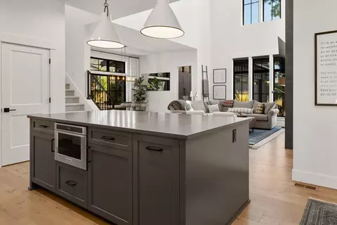Kitchen - 1181 NW Singleton Pl, Bend, OR 97703 photo 6 of 6