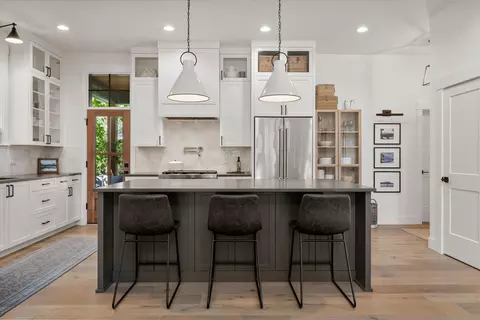 Kitchen - 1181 NW Singleton Pl, Bend, OR 97703 photo 1 of 6