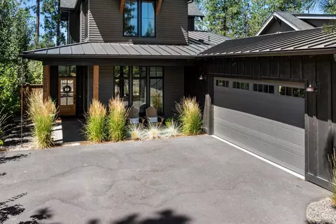 Exterior - 1181 NW Singleton Pl, Bend, OR 97703 photo 18 of 18