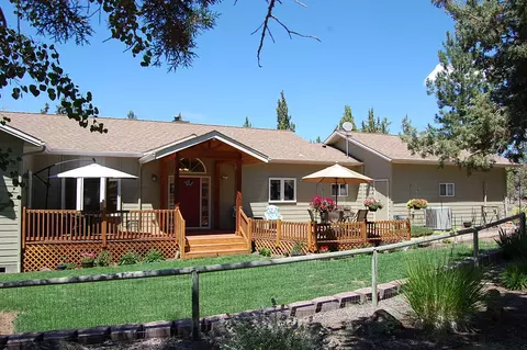 69428 Lake Dr, Sisters, OR 97759