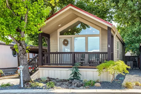 1055 N 5th St UNIT 23, Jacksonville, OR 97530