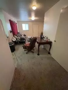 Entry Way - 38 Lewis Ave, Medford, OR 97501 photo 2 of 2