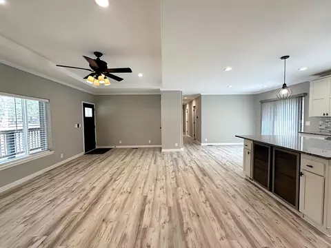 61170 Chuckanut Dr, Bend, OR 97702 photo 8