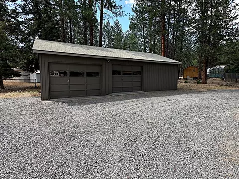 61170 Chuckanut Dr, Bend, OR 97702 photo 39