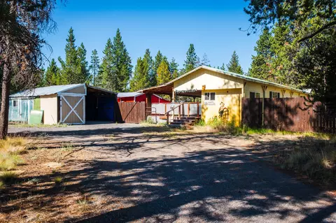 52195 Elderberry Ln, La Pine, OR 97739 photo 2