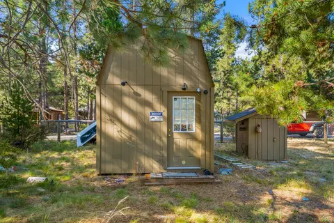 Exterior - 56514 Eclipse Dr, Bend, OR 97707 photo 7 of 7