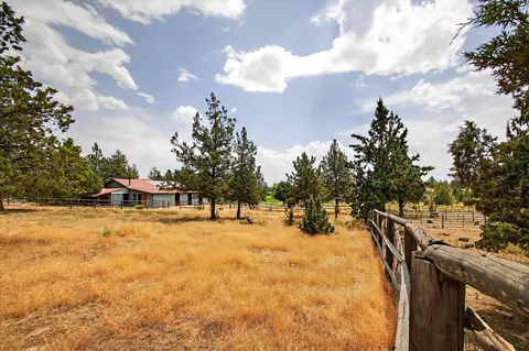Exterior - 65043 85th St, Bend, OR 97703 photo 7 of 10