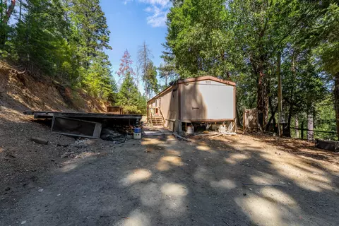 603 Glendon Rd, Kerby, OR 97531