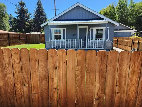 3744 Laverne Ave, Klamath Falls, OR 97603