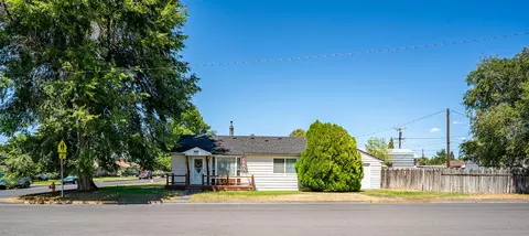 1245 SW Kalama Ave, Redmond, OR 97756