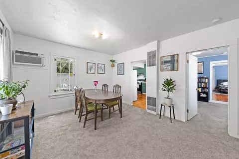 229 SW J St, Grants Pass, OR 97526