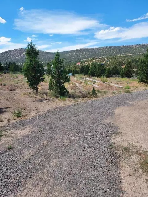 10740 SE Conestoga Ln, Prineville, OR 97754